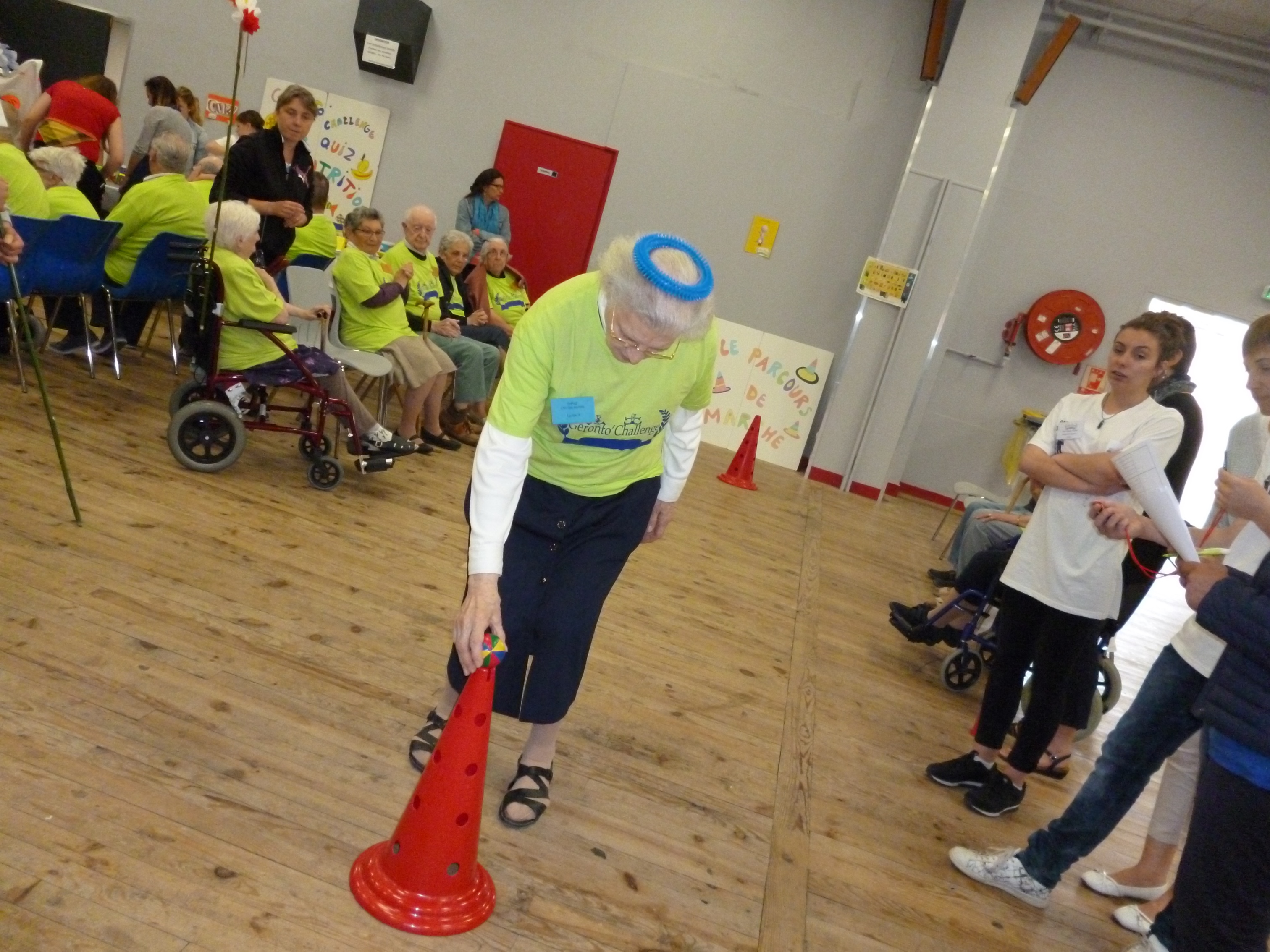 L'EHPAD COS Ste Marthe de St Front au Géronto'Challenge 2017 à Chasseneuil sur Bonnieure. Parcours équilibre.