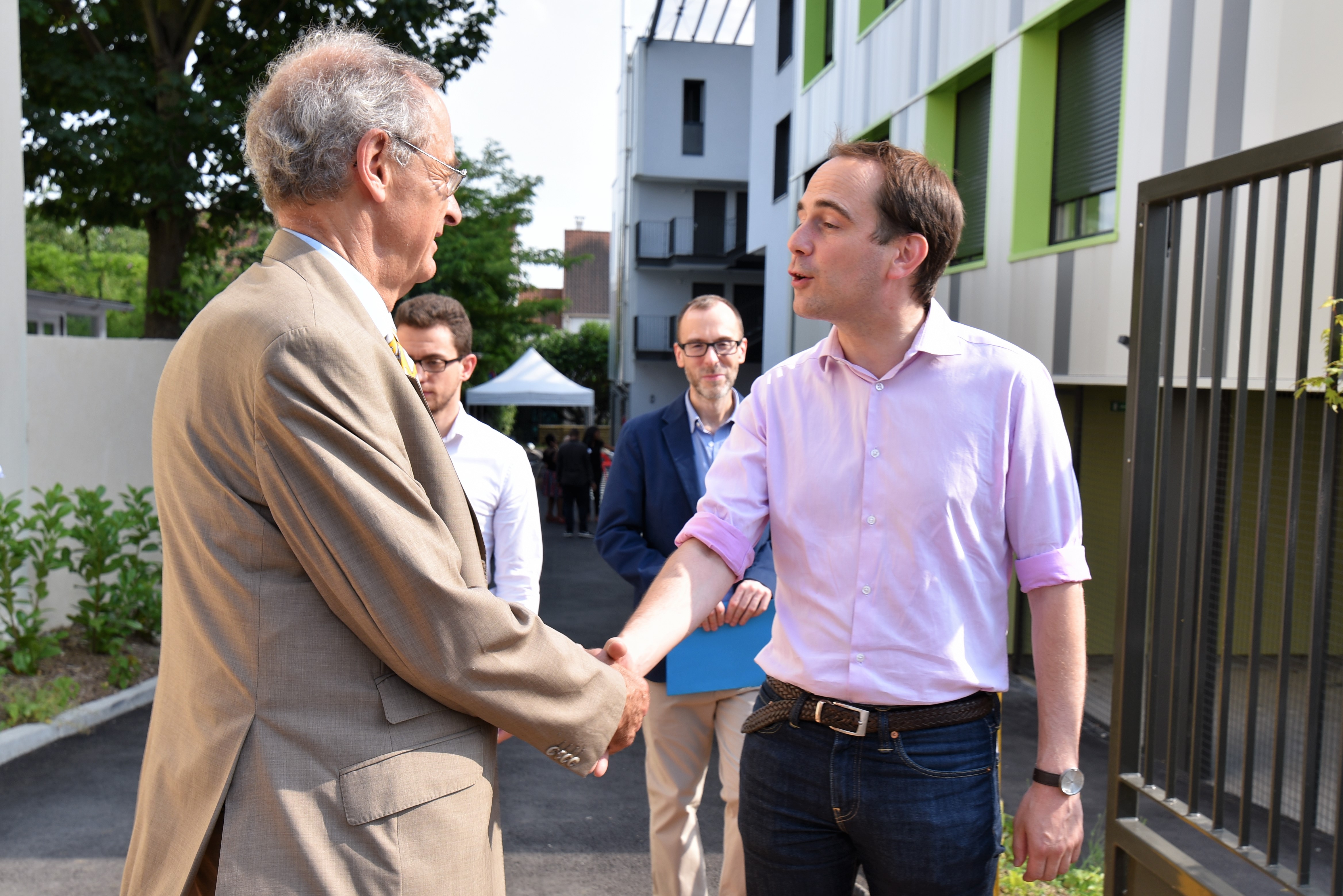 Jean Aribaud Président du COS et Patrice Bessac Maire de Montreuil