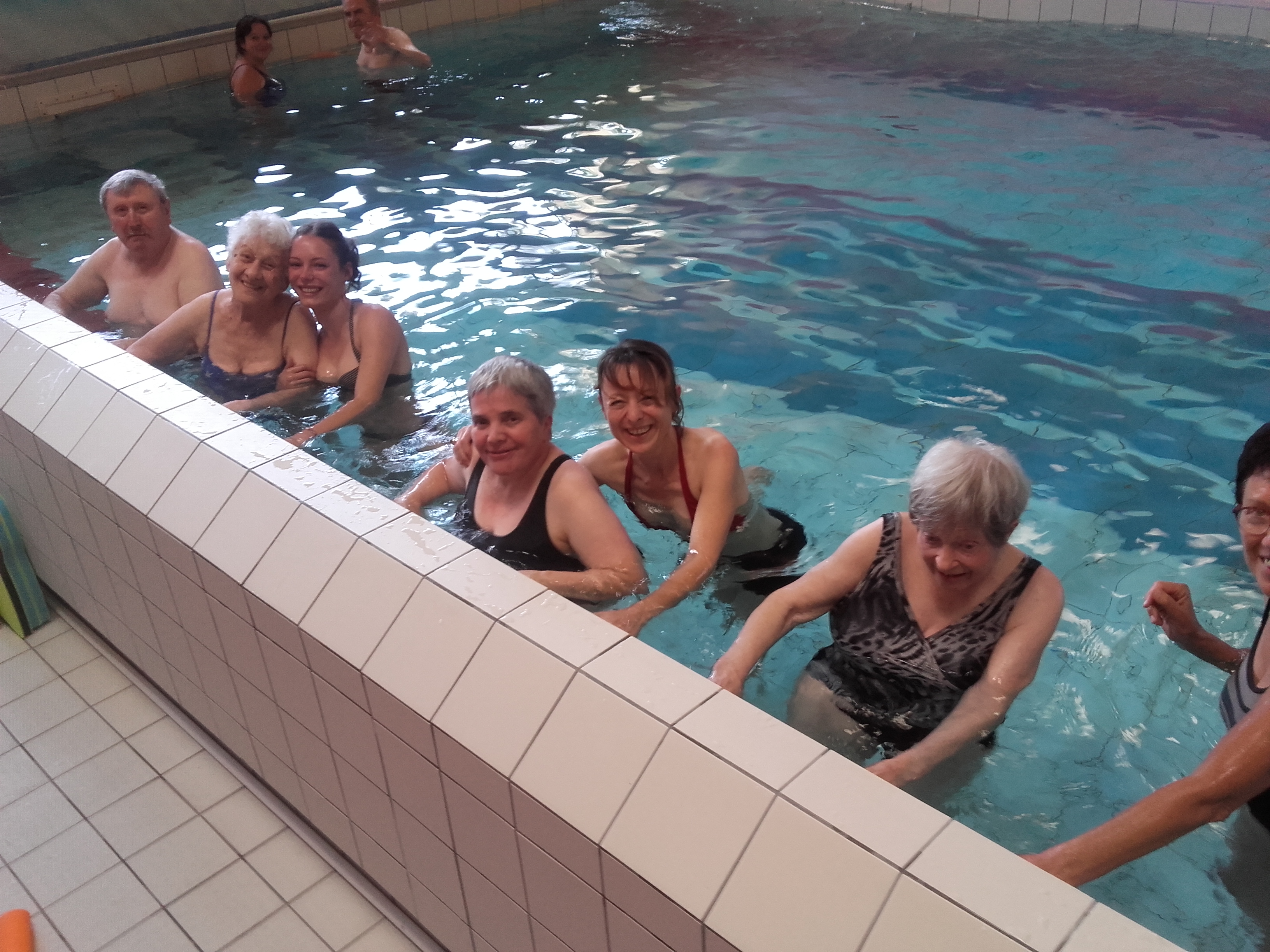 « Le Grand bain » pour 6 résidents de l’EHPAD COS Saint Philibert 