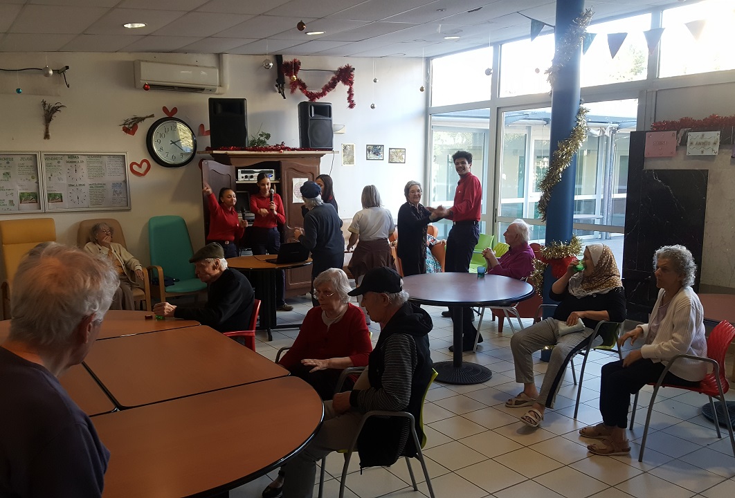 Karaoké dans l'unité du Cèdre avec les jeunes de l'EPIDE