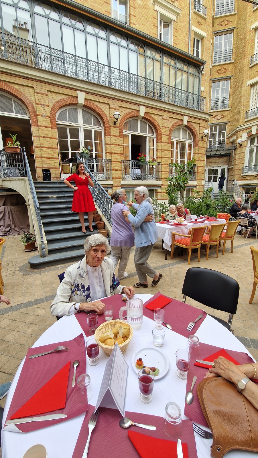 La fête de l'été à l'ehpad cos jeanne d'arc