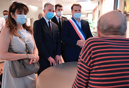 Les élus du gouvernement et du 17ème arrondissement au contact des personnes âgées