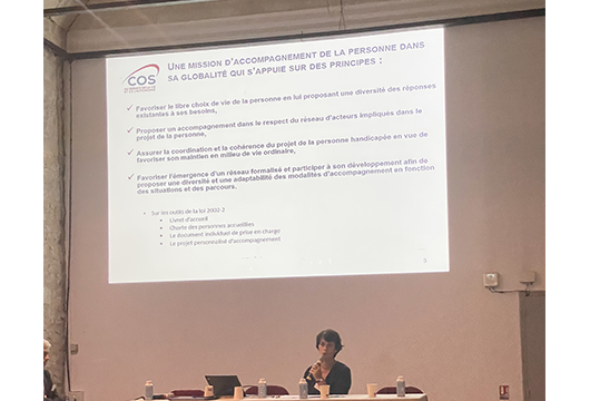Intervention de Catherine Marey, directrice du COS Autonomia qui a traité le sujet de l'accompagnement d'une équipe médico-sociale face au refus d’accompagnement des personnes accueillies