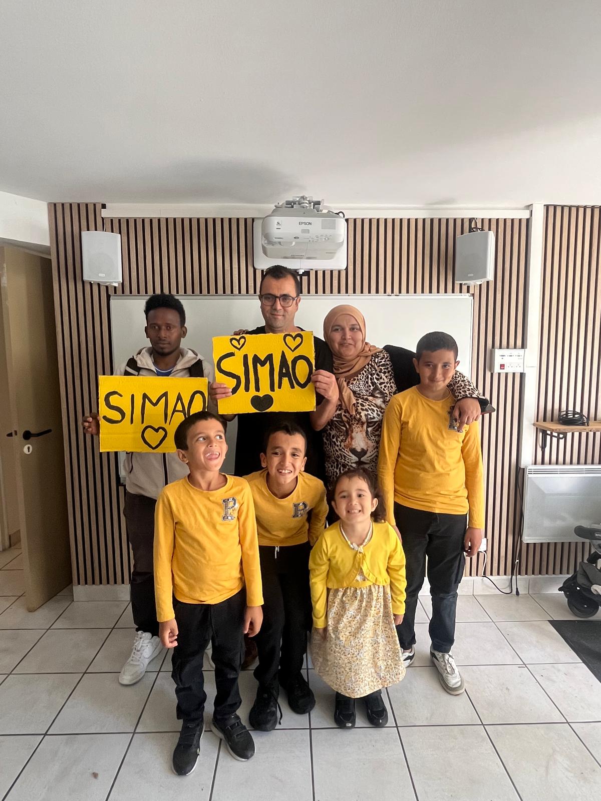 Nos réfugiés aux côtés de Simao Bento
